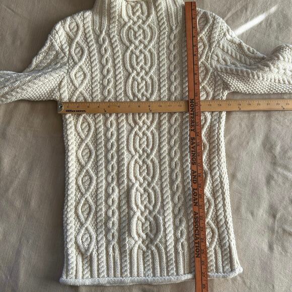 Elegant Cream Cable Knit Sweater - Picture 7 of 7